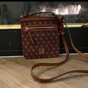 Dooney & Bourke Gretta Small Zip Crossbody Shoulder Bag